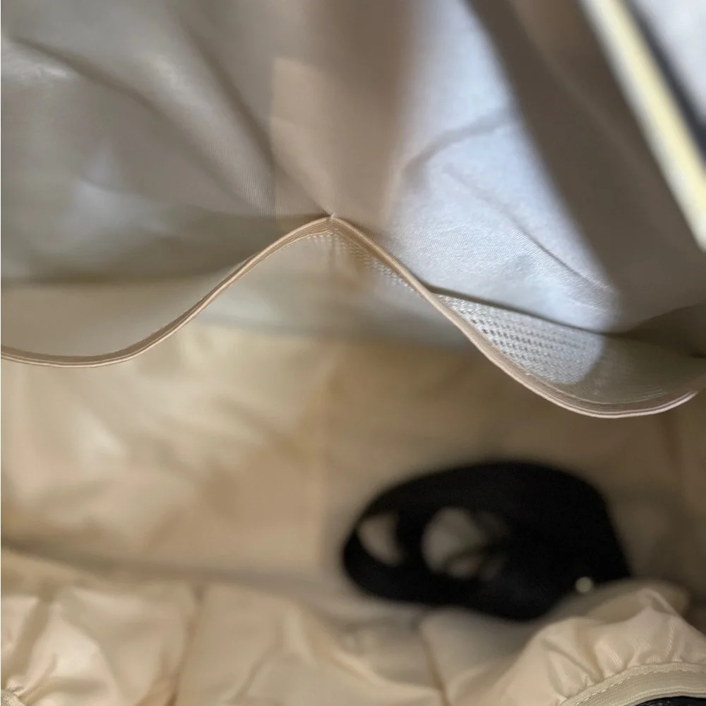 HaloVa Gray Baby insulated Bag also has strap for shoulder or crossbody - Picture 15 of 16